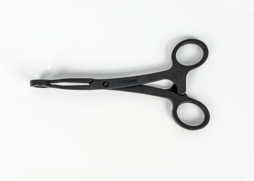 Disposable sterile tongue holder for adults