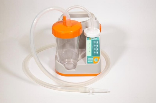 Compact electric portable suction device AEP-01